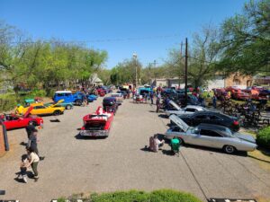 Annual Classic Cars A-Round the Barn